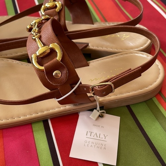 Brand New Genuine Leather Made in Italy Brown w/ Gold Tone Accent Sandals - Picture 5 of 11